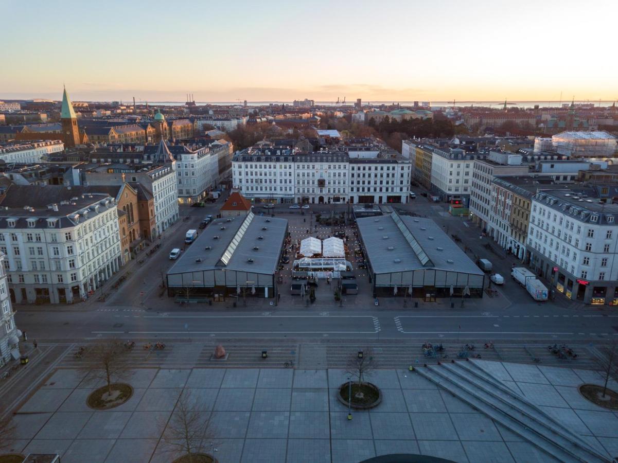 Spacious Tivoli Gardens Apartment W 3 Bedrooms Kopenhagen Bagian luar foto