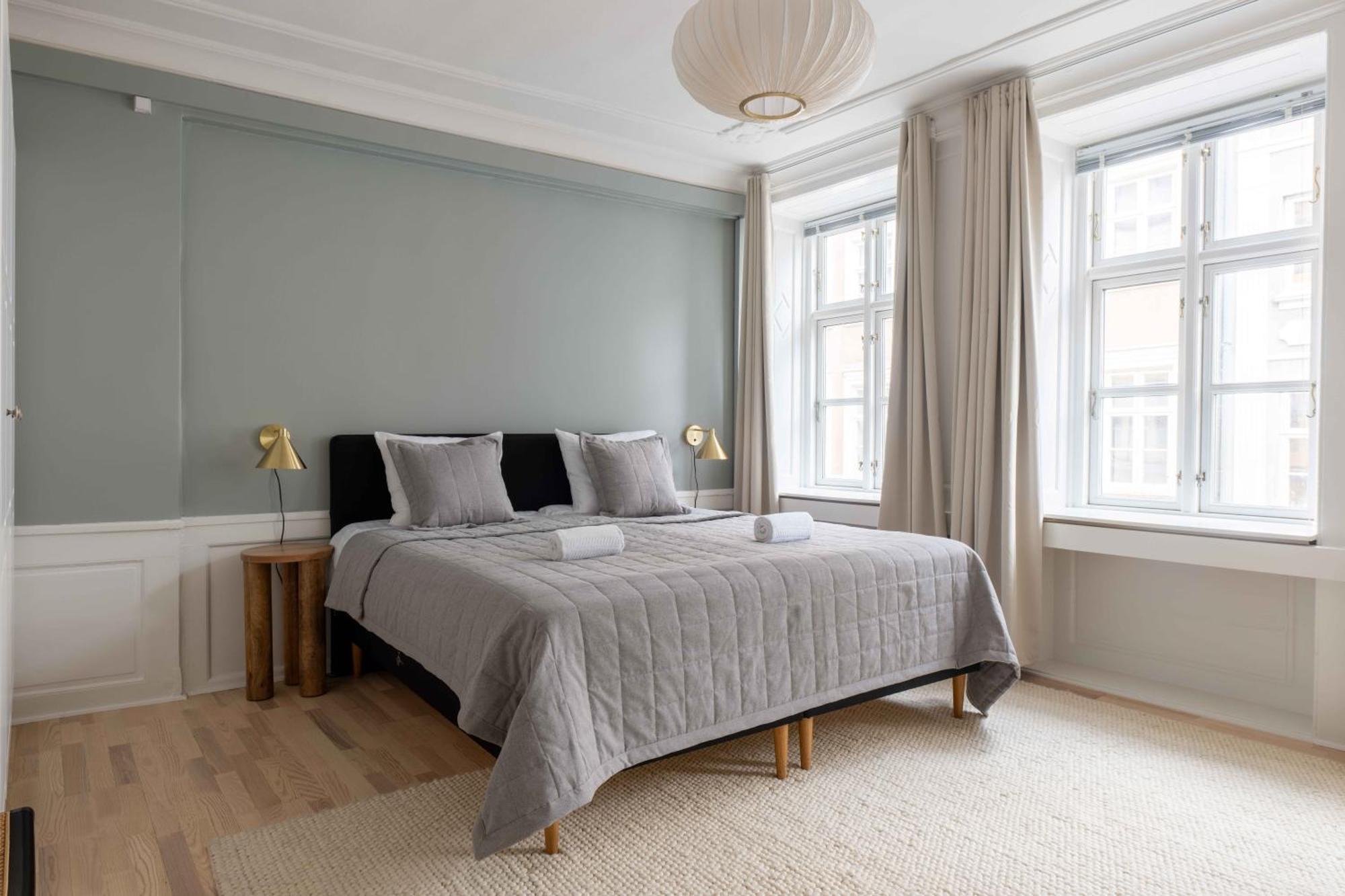 Spacious Tivoli Gardens Apartment W 3 Bedrooms Kopenhagen Bagian luar foto