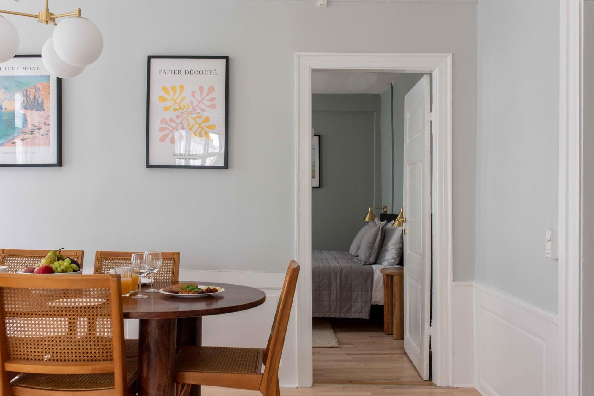 Spacious Tivoli Gardens Apartment W 3 Bedrooms Kopenhagen Bagian luar foto