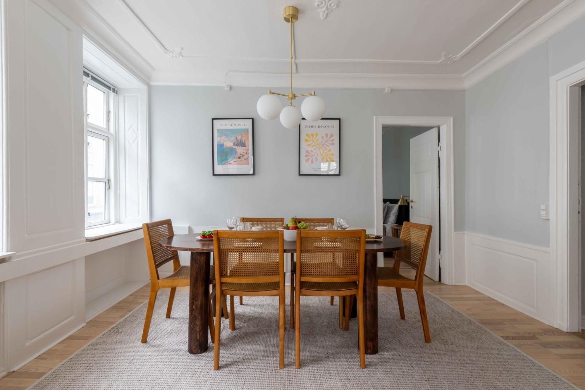 Spacious Tivoli Gardens Apartment W 3 Bedrooms Kopenhagen Bagian luar foto